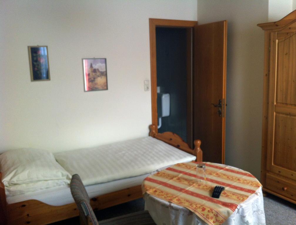 Gasthof Zum Niederhaus - Familie Perthold Sankt Aegyd am Neuwalde Chambre photo